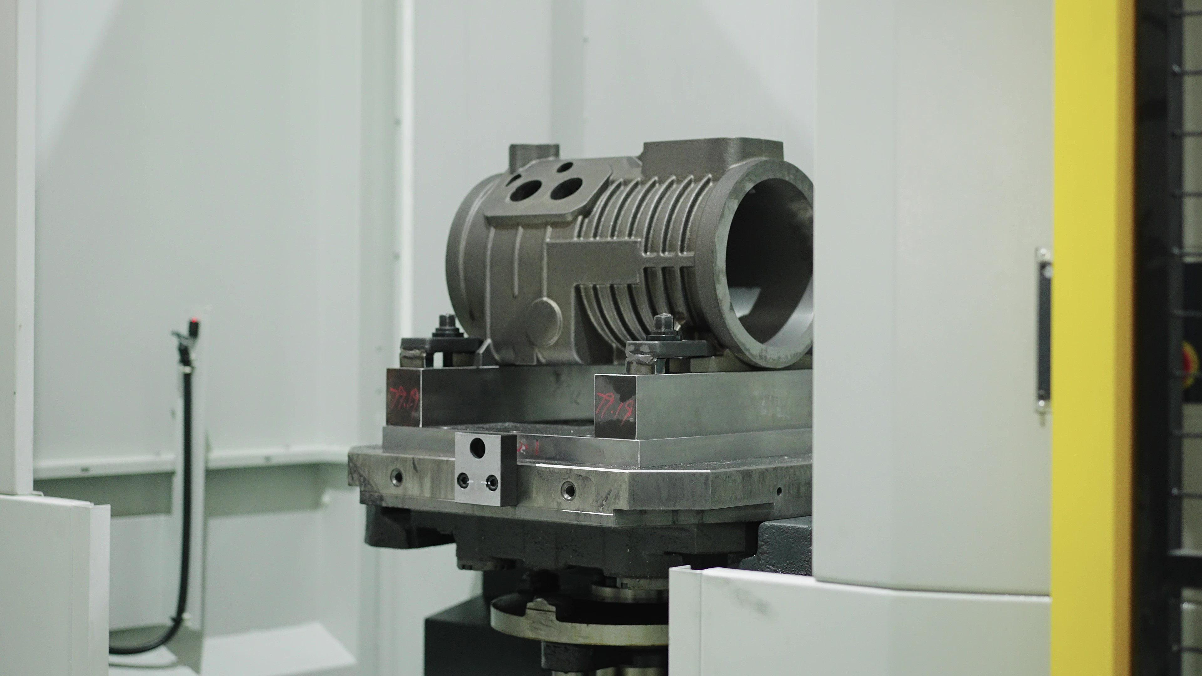 Bagaimana orang mempertahankan kompresor bolak -balik?